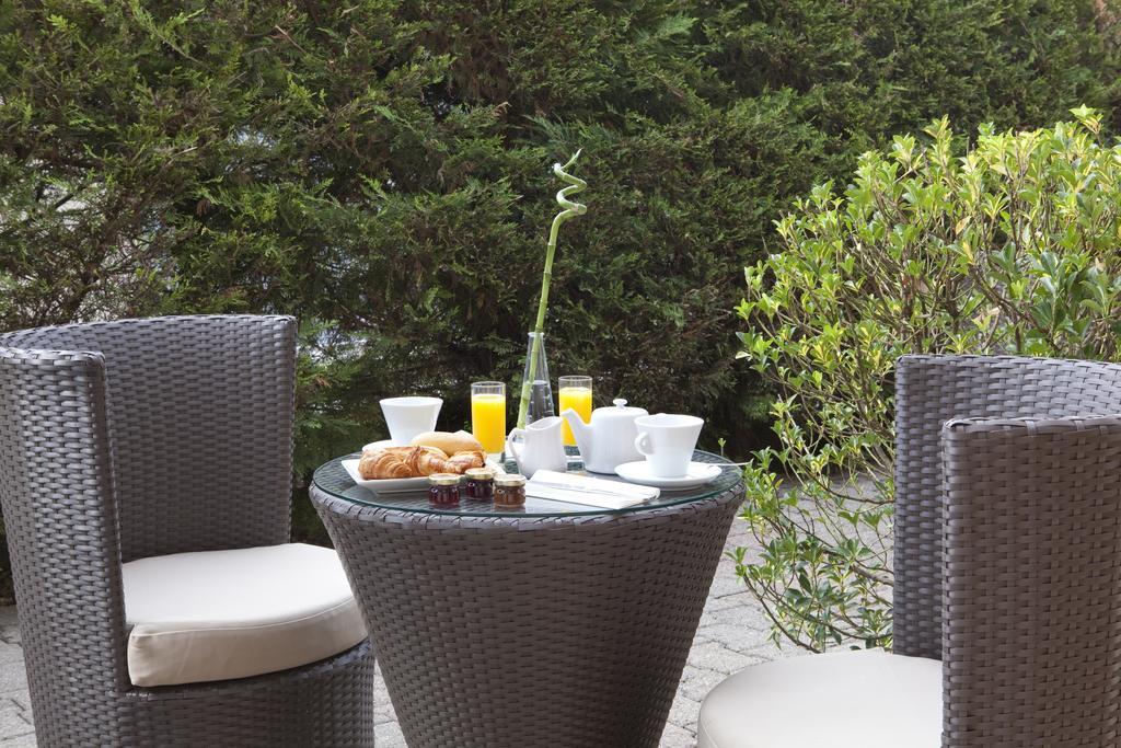 Contact Hotels Les Pierres Dorees Amberieux d'Azergues Room photo